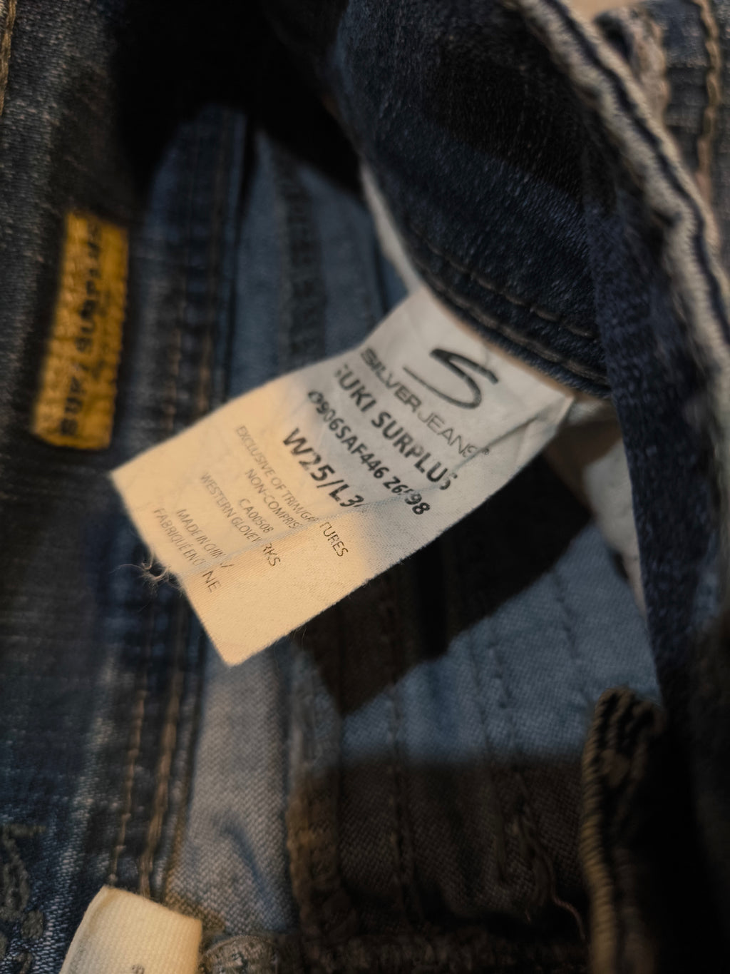 Silver Jeans Co. Suki Surplus W25 L31 Bootcut Jeans Y2K Dark Wash