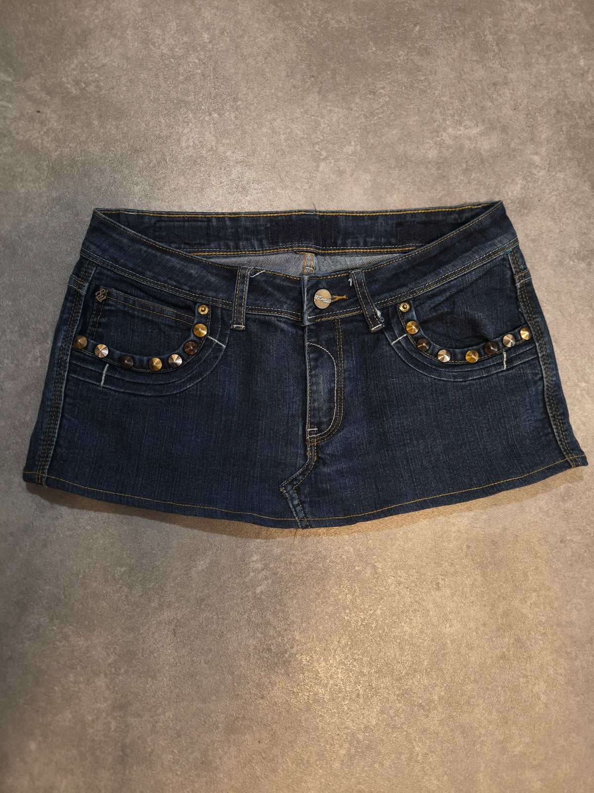 Vintage BONGO Y2K Denim Rock Studded Low Rise 2000s Dark Blue