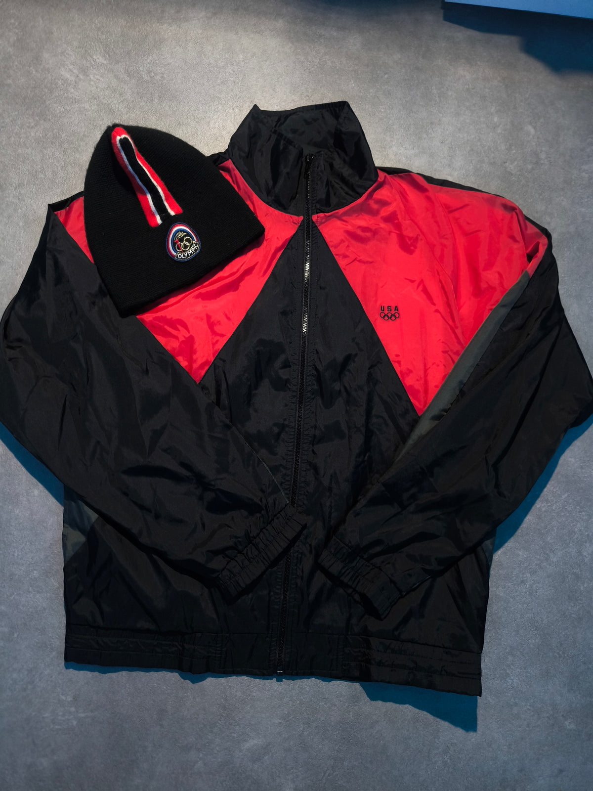 Vintage USA Olympic Windbreaker Jacke + Beanie Größe M Schwarz Rot Team USA