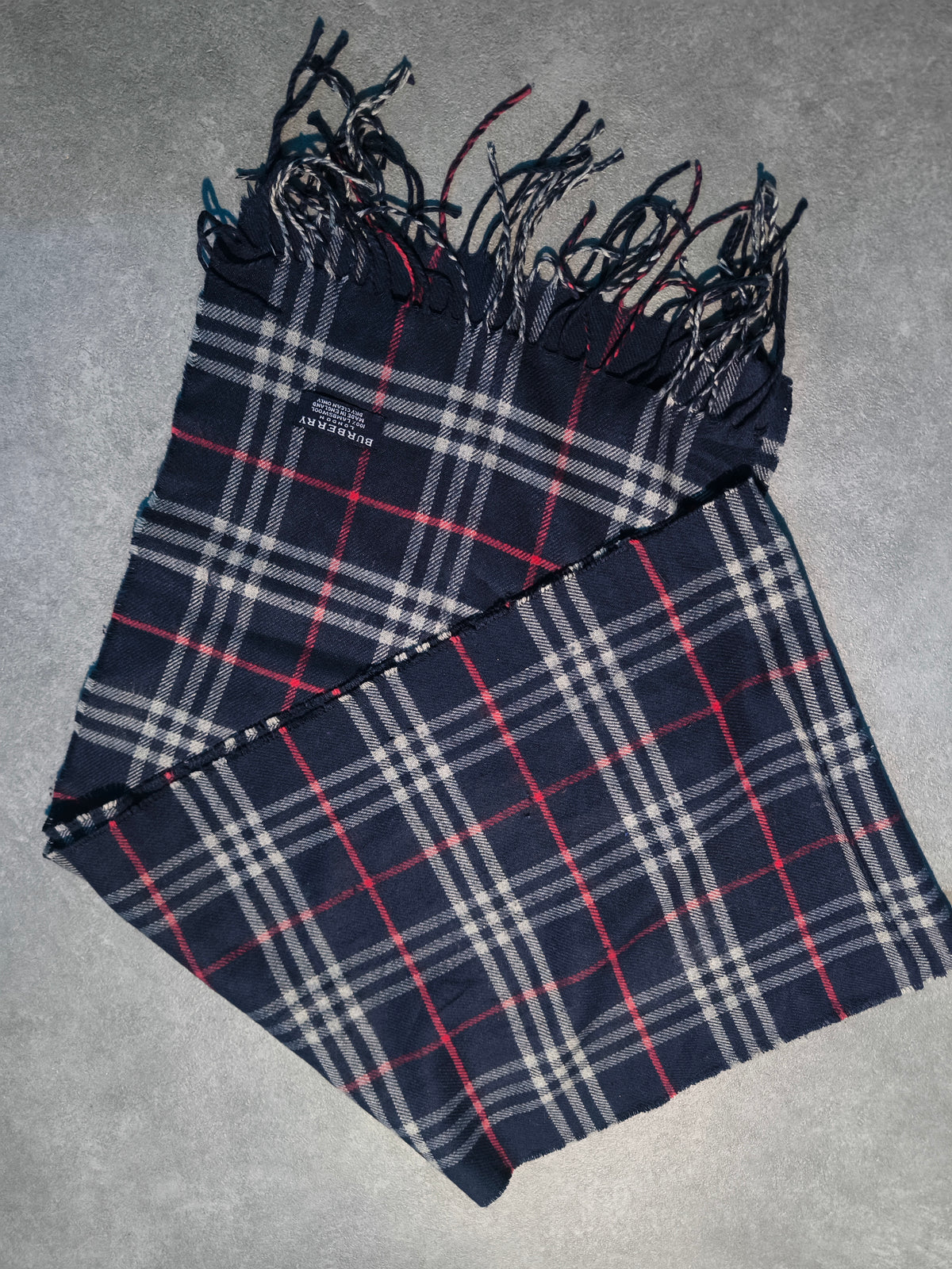 Burberry London Vintage Lambswool Schal Navy Check Made in England