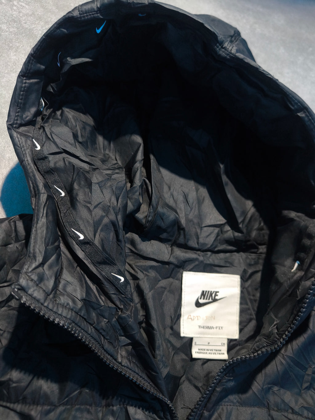 Nike Therma-FIT Vintage Puffer Jacke Schwarz S Big Swoosh Y2K Retro