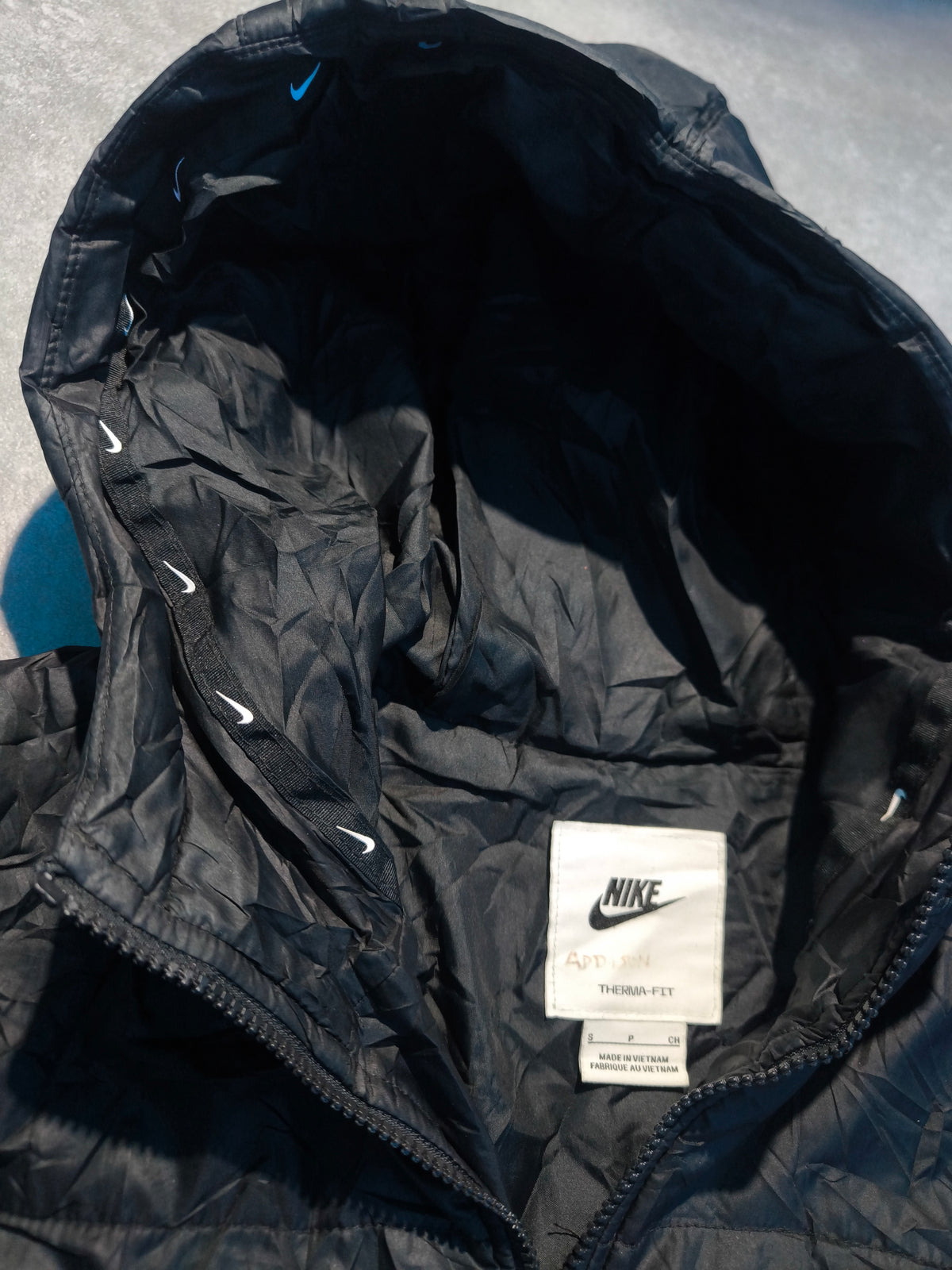 Nike Therma-FIT Vintage Puffer Jacke Schwarz S Big Swoosh Y2K Retro