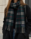 Burberry Vintage Lambswool Schal Dunkelgrün – Tartan