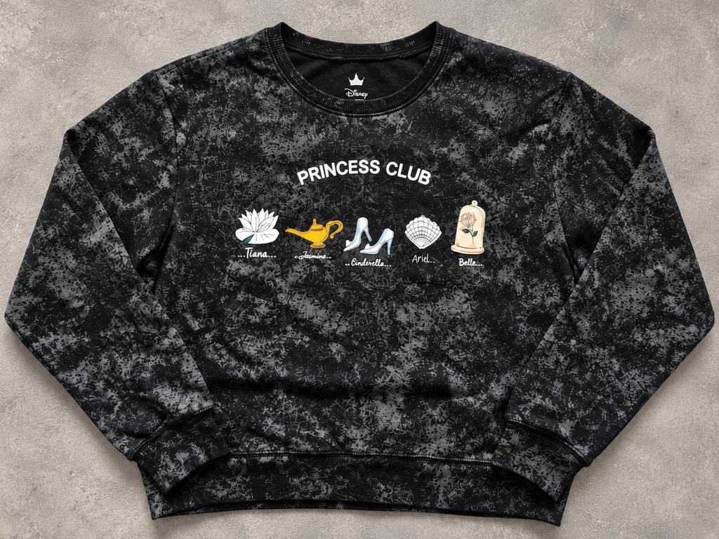 Disney Princess Club Vintage Sweatshirt – Acid Wash – XLP 🖤👑
