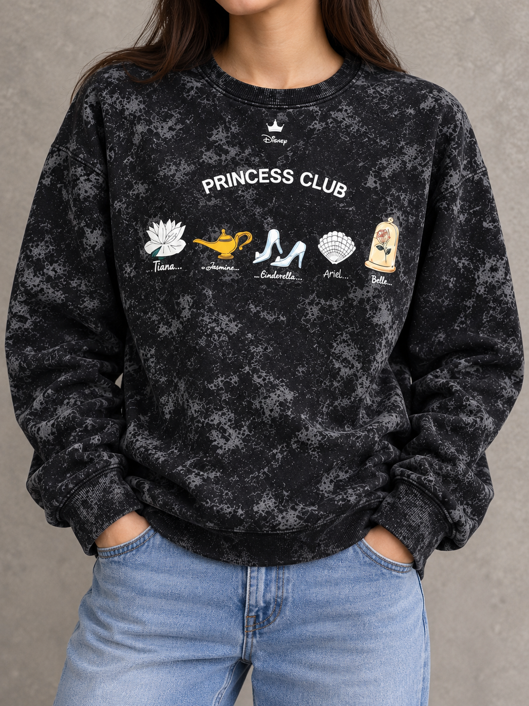 Disney Princess Club Vintage Sweatshirt – Acid Wash – XLP 🖤👑