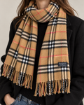 Vintage Burberrys Schal Beige – 100% Lambswool – Made in England
